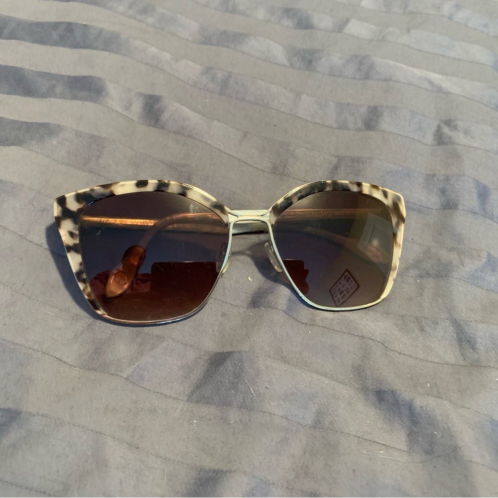 Stylish Leopard Print Sunglasses